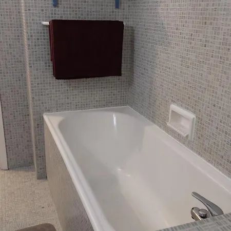 French Rivieraholidays * מנטון